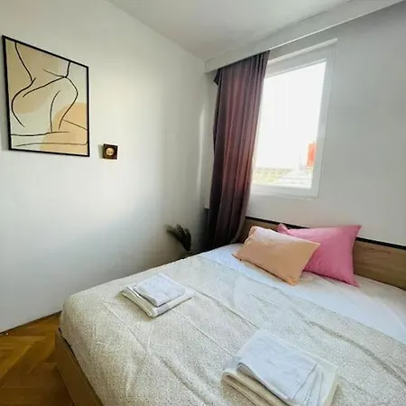 Iris شقة سكوبجي