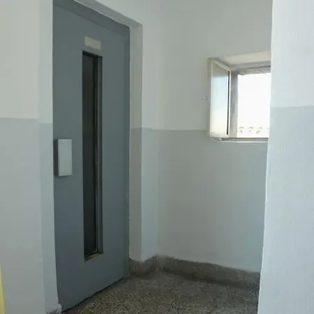 Iris Apartment